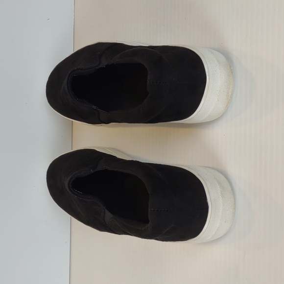 Soda "Reign" Black Classic Slip On Memory Foam Low Top Closed Toe Sneaker - Picture 5 of 12